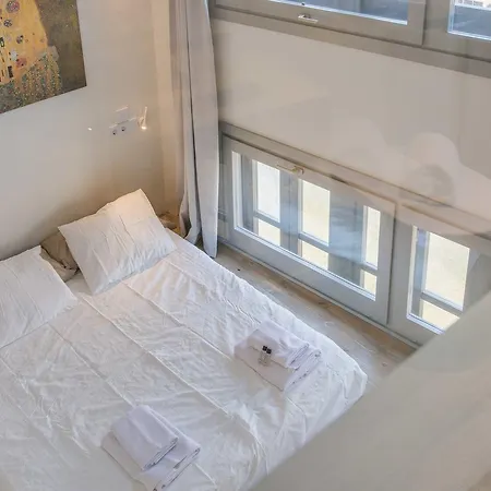 Flateli Rambla 11 - Apt 2 Apartment Girona